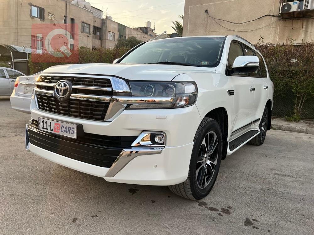 تويوتا لاندكروزر